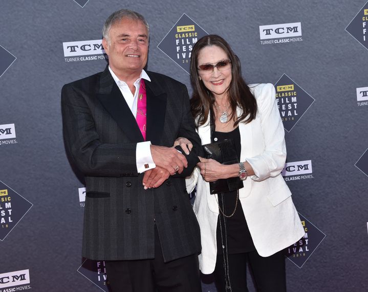 Leonard Whiting et Olivia Hussey, acteurs du film "Roméo et Juliette", lors de la sortie d'une nouvelle version du film, le 26 avril 2018, à Los Angeles. (CHRIS DELMAS / AFP)