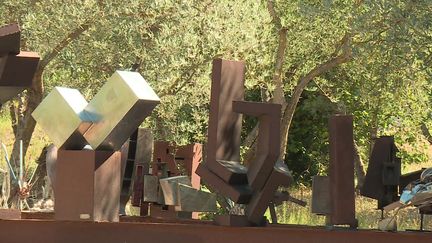 Exposition de 21 oeuvres du sculpteur Beppo dans les rues de Draguignan (France 3 PACA)