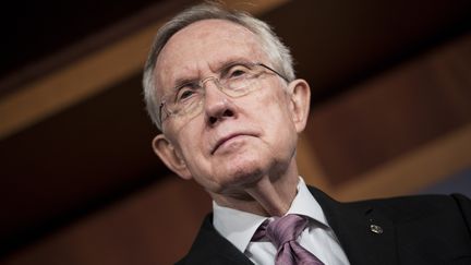 Le leader des d&eacute;mocrates au S&eacute;nat am&eacute;ricain, Harry Reid, le 2 octobre 2013 &agrave; Washington (Etats-Unis). (BRENDAN SMIALOWSKI / AFP)