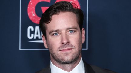 L'acteur Armie Hammer à Los Angeles, le 16 novembre 2019. L'acteur est accusé de tendances cannibales sur les réseaux sociaux et a dû renoncer à tourner un film avec Jennifer Lopez.&nbsp; (IMAGE PRESS AGENCY / NURPHOTO / AFP)