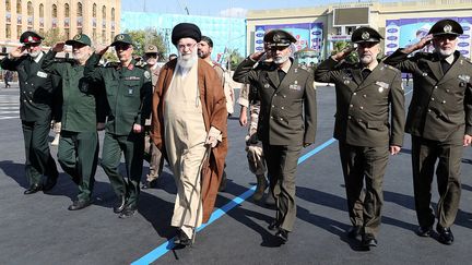 Le Guide suprême iranien Ali Khamenei lors d'une visite dans une académie militaire à Téhéran en octobre 2023. Photo d'illustration (AFP PHOTO / HO / KHAMENEI.IR)