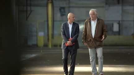 Fran&ccedil;ois Lenglet et Laurent Davezies. Thiers (Puy de dome), septembre 2015 ( FRANCE 2 / FRANCE TV INFO )