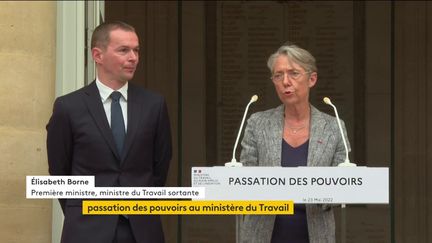 La passation de pouvoir pour Elisabeth Borne