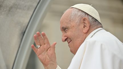 Le Pape François, le 10 mai 2023. (FILIPPO MONTEFORTE / AFP)