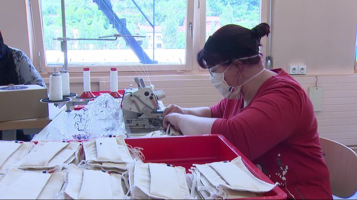 L'activité textile a été boostée pour produire des masques. (A. Laurent / France Télévisions)