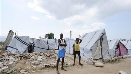 Un camp de sans-abri à Leogane (Haïti), après le séisme meurtrier de janvier (14 mars 2010) (AFP / Thony Belizaire)