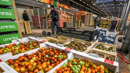 Une halle du marché de Rungis, en décembre 2020.&nbsp; (MIKAEL ANISSET / MAXPPP)