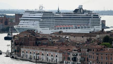 Le paquebot MSC Magnifica arrive à Venise (Italie), le 8 juin 2019. Photod'illustration. (MIGUEL MEDINA / AFP)