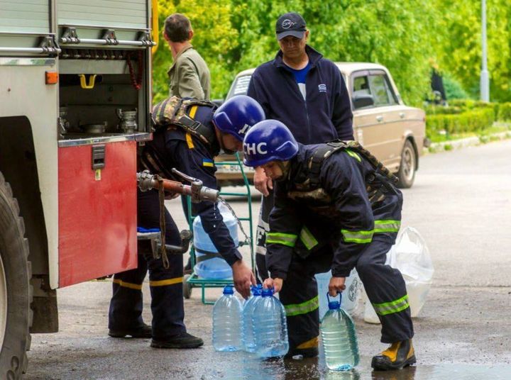 By June 15, 2023, 169 distribution points had been set up to supply Nikopol residents with drinking water.  (CITY OF NIKOPOL / TELEGRAM)