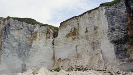 Eboulement de la falaise de Bénouville le 25 juillet 2001 (ROBERT FRANCOIS / AFP)