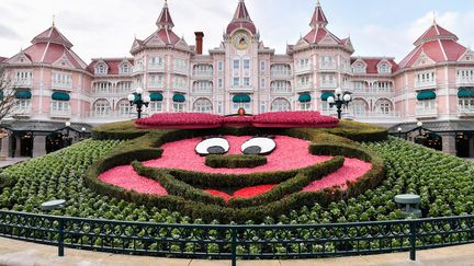 L'entrée du parc Disneyland Paris, le 9 mars 2020, à Marne-la-Vallée. (JULIEN MATTIA / ANADOLU AGENCY)