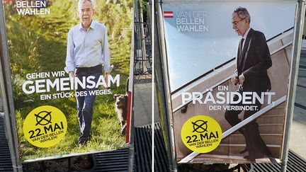 Le candidat Van der Bellen entend être un candidat du consensus, un candidat au-delà des clivages créés par l’extrême droite qui a souvent fait campagne sur l’affaire des migrants et des réfugiés. Sur l‘affiche de gauche, on voit à nouveau le représentant des Verts en pleine nature (cette nature chère à Goethe jeune et aux romantiques germaniques en général). Avec une référence «humanisante» : un petit chien (en bas à droite)... Slogan de l’affiche à gauche : «Faisons ensemble (écrit en gros) un bout du chemin». Le slogan de l’autre affiche explique : «Un président qui crée du lien.» On pourra trouver curieux qu’un escalier soit censé symboliser le lien en question…

 (FTV - Laurent Ribadeau Dumas)