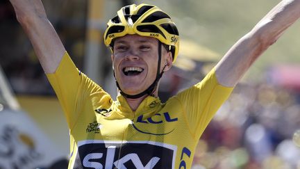 Le Britannique Chris Froome triomphe le 14 juillet 2015 &agrave;&nbsp;La Pierre-Saint-Martin (Pyr&eacute;n&eacute;es-Atlantiques) sur la 10e &eacute;tape du Tour de France. (STEFANO RELLANDINI / REUTERS)