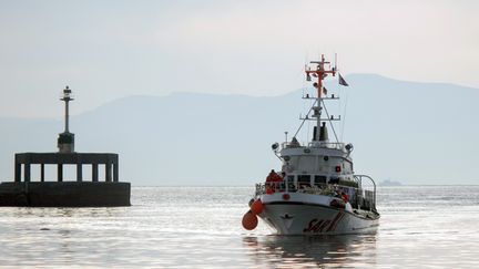 &nbsp; (22 policiers parisiens et 50 gendarmes suivront sur l'île de Chios, au sud de Lesbos les 3 et 4 avril © MaxPPP)