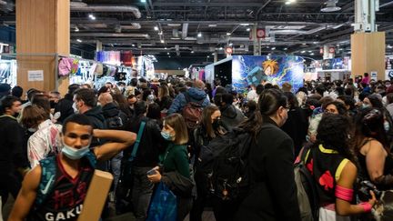 Affluence monstre au Paris Manga &amp; Sci-Fi Show, le festival de la pop culture, le 6 novembre 2021 Porte de Versailles, à Paris. (RICCARDO MILANI / HANS LUCAS / AFP)