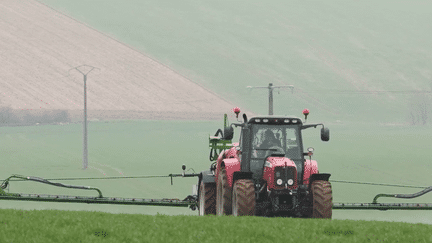 Colère des agriculteurs : polémique sur le plan Ecophyto