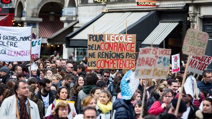 Une manifestation d'enseignants, le 4 avril 2019 à Paris. (SADAK SOUICI / LE PICTORIUM / MAXPPP)