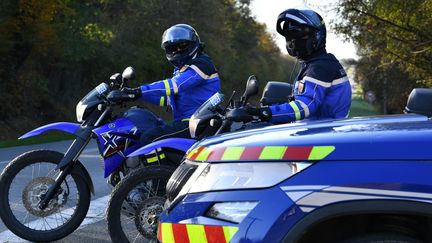 Deux cents gendarmes ont été mobilisés, le 9 novembre 2021, pour tenter de retrouver une adolescente de 17 ans disparue dans le sud de la Mayenne. (MAXPPP)