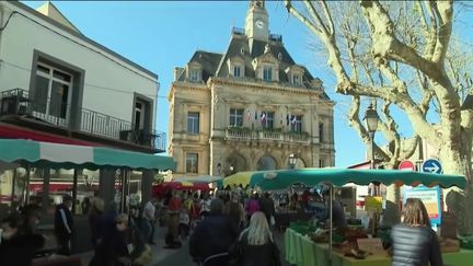 Pour&nbsp;une courte ou plus longue durée,&nbsp;nombreux sont ces Français&nbsp;à&nbsp;avoir décidé de profiter du week-end de Pâques pour prendre l'air. (CAPTURE D'ÉCRAN FRANCE 2)