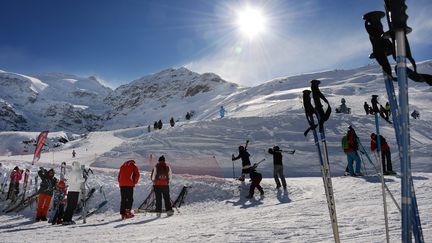 Un groupe de 48 enfants et 7 adultes a été victime d'une intoxication alimentaire dans la nuit du lundi 15 janvier au mardi 16 janvier 2024 lors d'une classe de neige à Saint-Nicolas-la-Chapelle (Savoie). (MOUILLAUD RICHARD / MAXPPP)