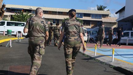 Image d'illustration de militaires à l'hôpital de Mamoudzou, en juin 2020. (ALI AL-DAHER / AFP)