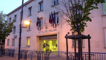 L'hôtel de police de Béziers (Hérault), le 26 mars 2002. (MAXPPP)