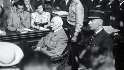 Le maréchal Pétain, en juillet 1945 lors de son procès à Paris. (AFP)