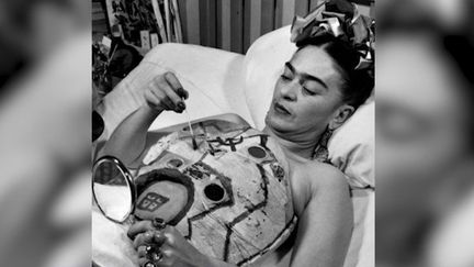 Culture : à Paris, Frida Kahlo mise à l'honneur dans une exposition qui retrace sa vie