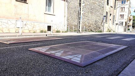 Des coussins berlinois (ralentisseurs) dans les rues de Toulon (Var).&nbsp; (SOPHIE GLOTIN / FRANCE-BLEU PROVENCE)