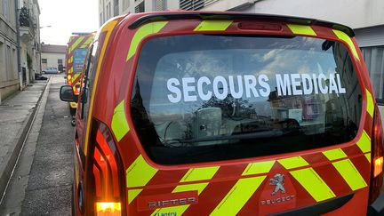 Un véhicule des sapeurs-pompiers, en Dordogne. (Marie-Astrid Guegan / RADIOFRANCE)