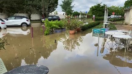 Les intempéries et les orages ont été très violents jeudi 17 juin, dans la nuit, dans le&nbsp;sud-ouest&nbsp;du pays. (CAPTURE ECRAN FRANCE 2)