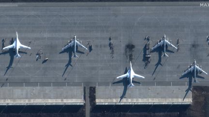 Une image satellite fournie par Maxar Technologies de la base Engels 2, située à Saratov (Russie), le 5 décembre 2022. (MAXAR TECH / AFP)