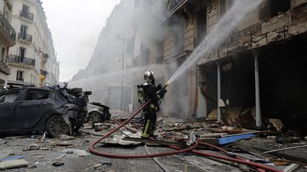 Explosion à Paris : les pompiers en deuil