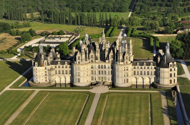 Vue aérienne du château de Chambord
 (LIONEL LOURDEL / PHOTONONSTOP)