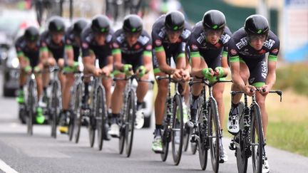 L'&eacute;quipe Bretagne S&eacute;ch&eacute; Environnement, lors de la 9e &eacute;tape du Tour de France, le 12 juillet 2015. (DE WAELE TIM / TDWSPORT SARL / AFP)