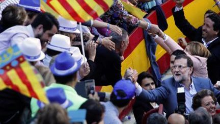 Le Premier ministre Mariano Rajoy en campagne électorale, le 21 mai 2015 à Valence. (AFP/José Jordan)