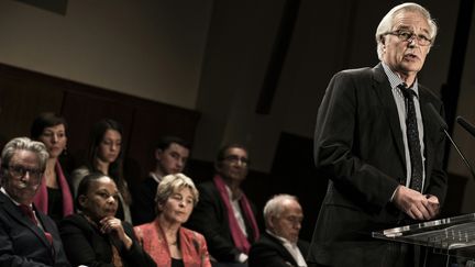 François Rebsamen, à Dijon (Côte-d'Or), le 3 décembre 2015. (JEFF PACHOUD / AFP)