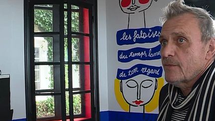 Jean-Charles de Castelbajac rdécore le salon octogonal du domaine de Saint-Clair  à Etretat
 (France 3 / Culturebox )