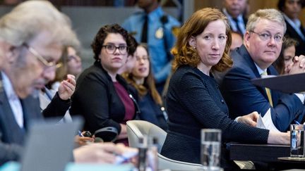 Jennifer Newstead, alors juriste en chef du&nbsp;ministère américain des Affaires étrangères, le 27 août 2018, à la Cour internationale de justice à La Haye (Pays-Bas).&nbsp; (JERRY LAMPEN / ANP)