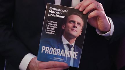 Emmanuel Macron présente son programme, le 2 mars 2017 à Paris (CHRISTIAN HARTMANN / REUTERS / X90079)