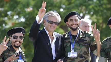 Bernard-Henri Lévy et des membres du Conseil de transitiion libyen le 15 septembre 2011
 (ERIC FEFERBERG/AFP)