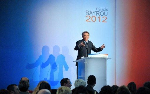 François Bayrou lors de son premier meeting de campagne, à Pau, le 10 décembre 2011. (Afp)