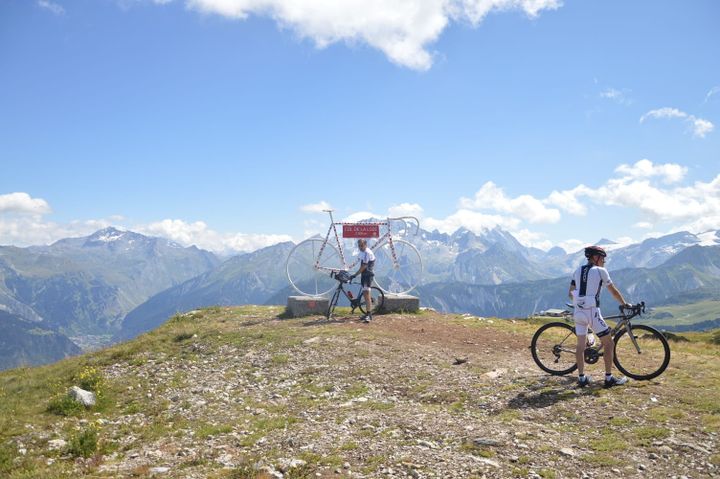 Le panorama au sommet du col de la Loze. (VICTOR VASSEUR / RADIO FRANCE)