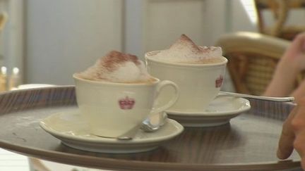 Deux cafés
 (France 3 Côte d&#039;Azur)