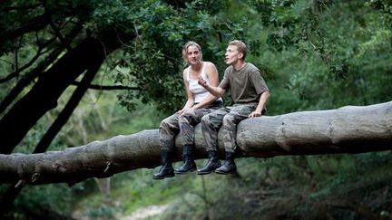 Adèle haenel et Kevin Azaïs dans "Les Combattants" de Thomas Calley
 (Julien Panie / Haut et Court)