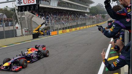 Sebastian Vettel (Red Bull) s'impose à Interlagos (NELSON ALMEIDA / AFP)