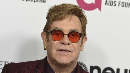 Elton John samedi 25 mars à Los Angeles au gala organisé pour son 70e anniversaire.
 (Jordan Strauss/AP/SIPA)