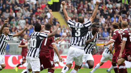 Pogba marque, Chiellini, Tevez et Vidal exultent 