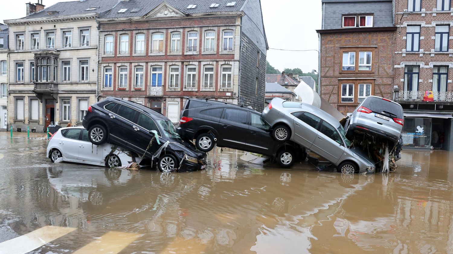 Inondations en Belgique la décrue commence, des scènes de désolation