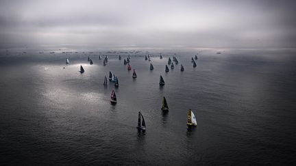 Les skippeurs engagés dans le Vendée Globe, le jour du départ, dimanche 10 novembre 2024, aux Sables-d'Olonne (Vendée). (LOIC VENANCE / AFP)